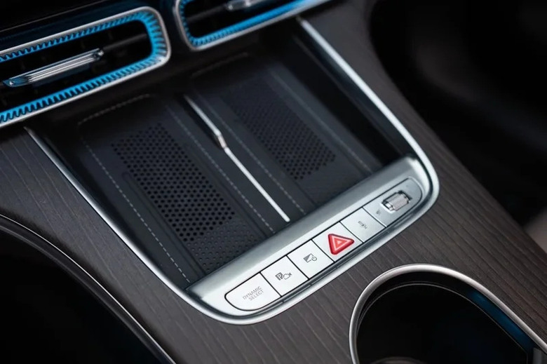 回應用戶需求!Mercedes-Benz 實行「大螢幕+物理按鈕」座艙策略 電容式觸控將退場
