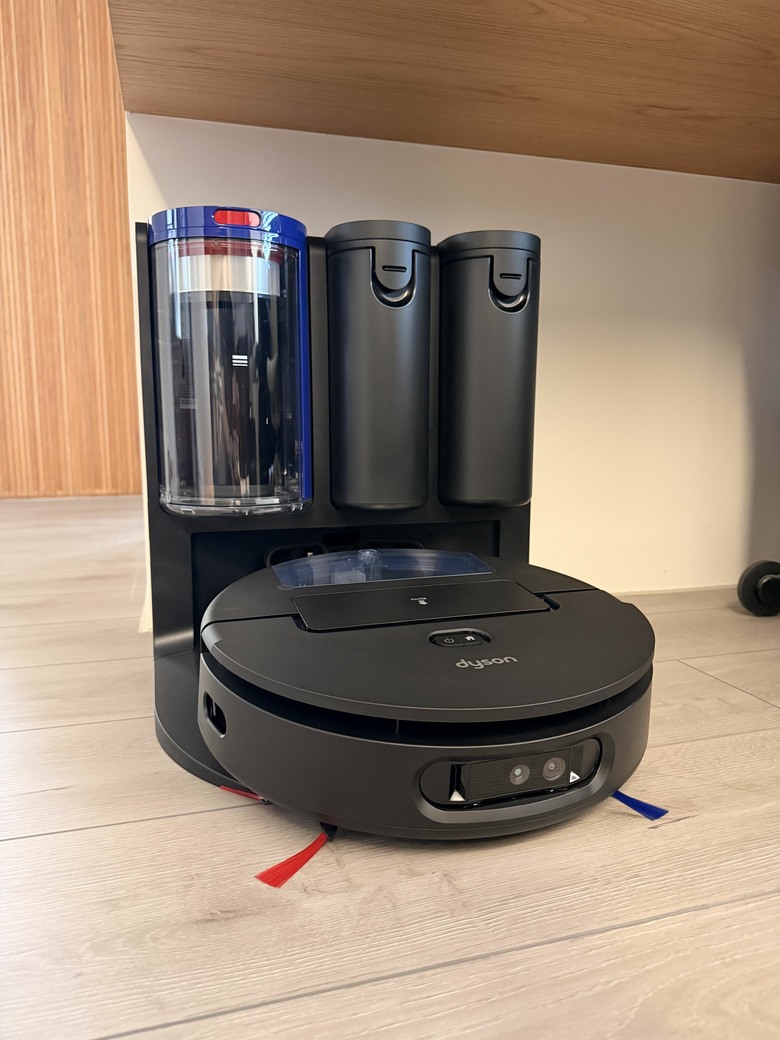 開箱家裡小幫手 Dyson Spot+Scrub AI 掃拖機器人