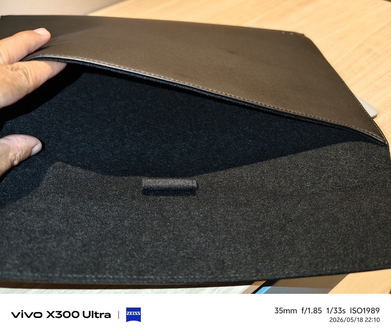 Expertbook Ultra 358H \ 32G \ 1T SSD 開箱