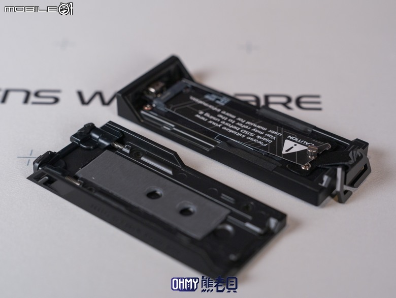 速度、外型再進化！ROG Strix Aiolos SSD外接盒