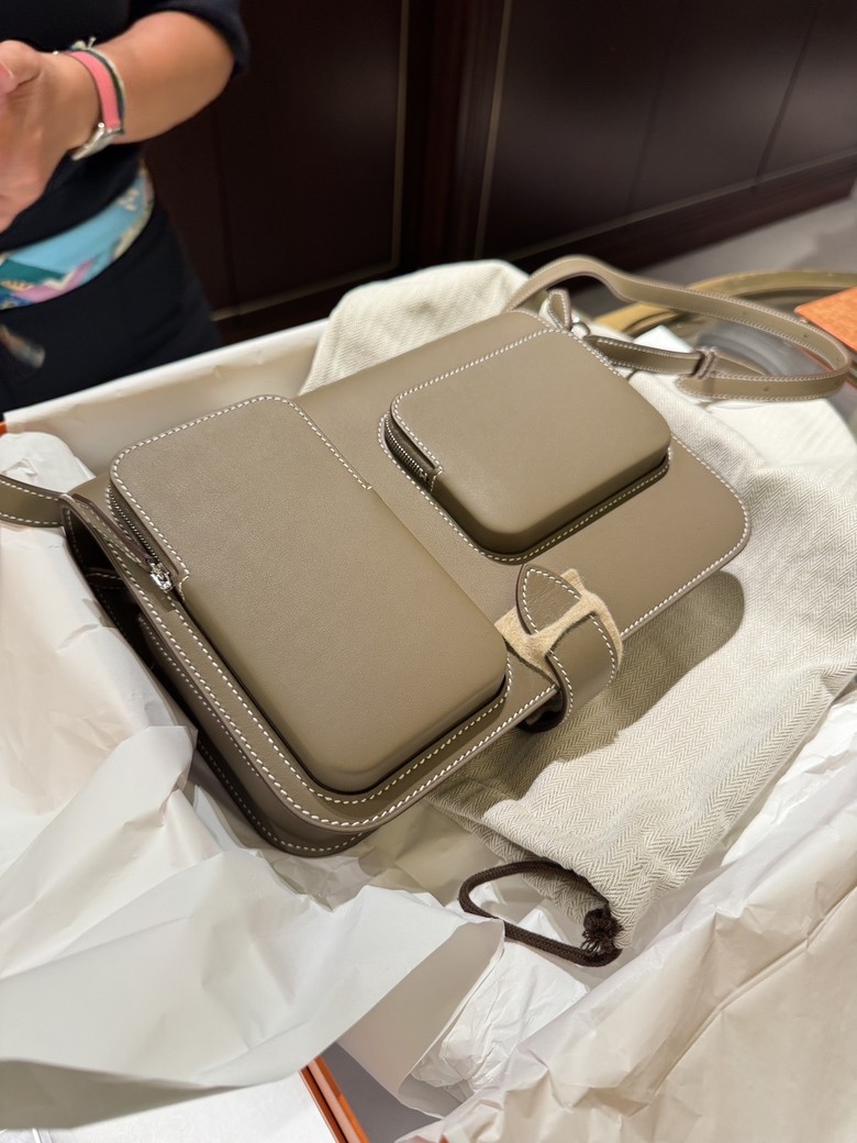冷門寶藏還是工藝天花板？Hermès Équipier大象灰，越看越上癮的法式高級感