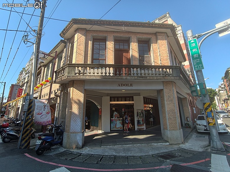 大稻埕歷史風貌特定專用區、Olympus Plaza Taipei、永樂町派出所、十連棟、大稻埕辜宅、福生堂醫院，順便品嚐昭和浪漫洗濯屋的烤糰子與甜點冰品 — 2026初夏之大稻埕散策 北段 — 民生西路以北至民權西路大橋頭站之間