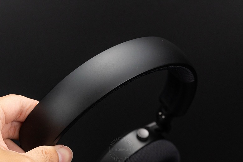 點我看大圖 告別電量焦慮!MSI MAESTRO 500 WIRELESS 無線電競耳機開箱:90 小時續航太狠,還有超低延遲與 6 麥降噪