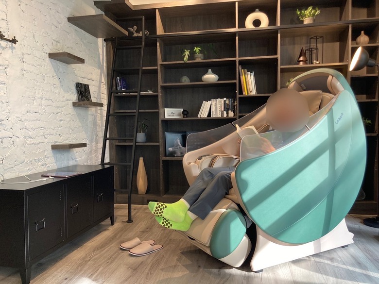 頂級SPA搬回家!OSIM AI 5感養身椅居家開箱--功能規格+長輩實際體驗全紀錄
