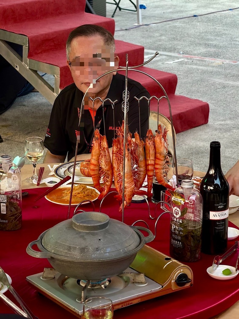 【食記】見識到南部辦桌的實力!大廠發表會指定高屏外燴,現場現烤龍蝦、老酒海大蝦氣勢有狂!