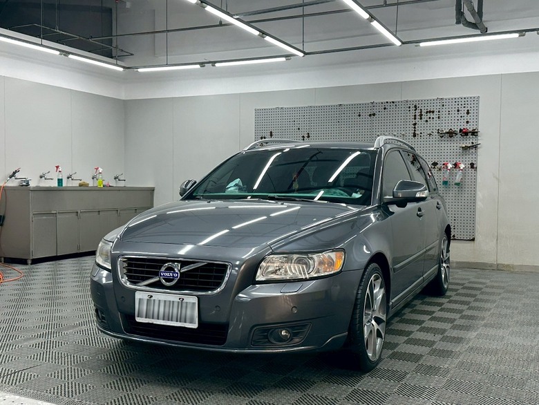 老車也得裡外兼顧,V50回廠美容