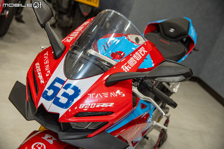 張雪機車 ZXMOTO 820RR實車開箱｜來自中國的三缸戰鬥機！WSBK SSP賽事當紅炸子雞！