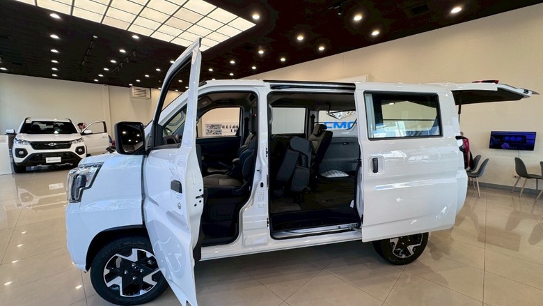 買給老婆開J SPACE當代步車適合嗎?