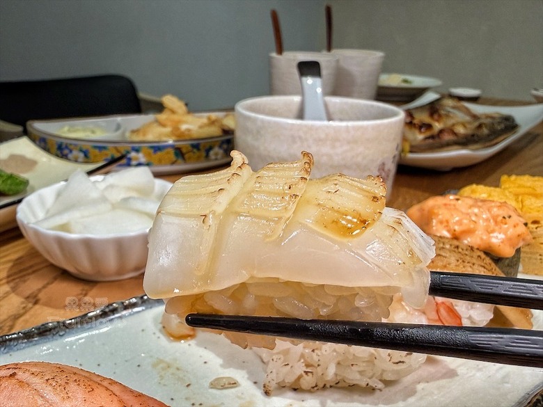 生魚片丼飯太銷魂!山藥細麵、一夜干都必點!適合聚餐包場