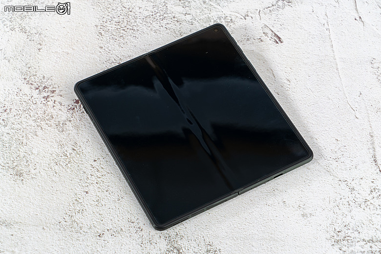 motorola razr fold｜首款大摺初試鋒芒，極致手寫體驗解放創作潛力！