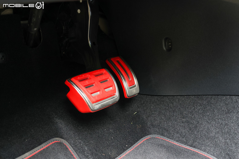 Volkswagen Golf GTI Edition 50 試駕｜全面升級還具有收藏價值、更能享受人車一體的快感！