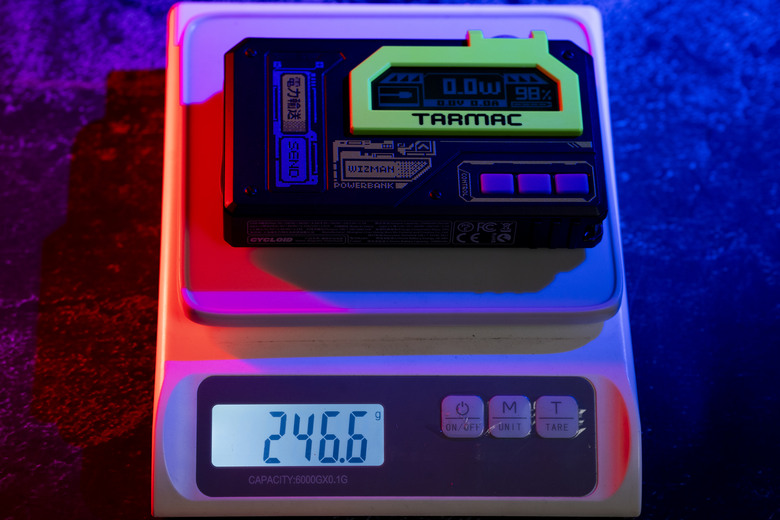 【開箱分享】Wizman 大飛社 10000mAh 磁吸式行動電源┇這是我近期看過最酷的行動電源