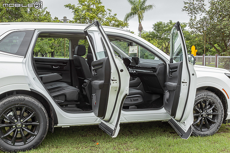 Honda CR-V e:HEV 試駕報導|油電加持、如虎添翼!