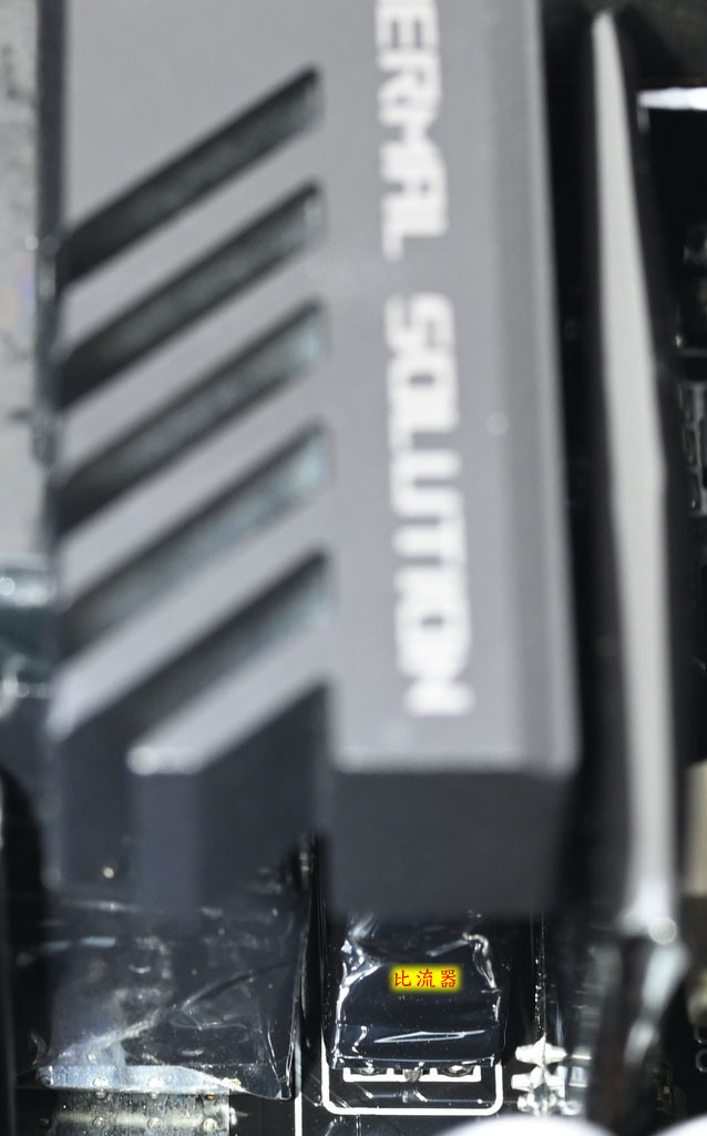 點我看大圖 ROG THOR III 1000W ATX 3.1白金全模組電源開箱