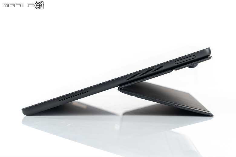 ASUS ProArt PZ14 (HT7407) 體驗｜尺寸更大、效能翻倍的隨身 AI 工作站！