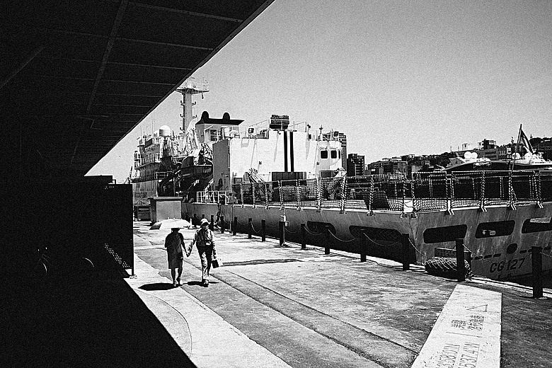 RICOH GR IV Monochrome 評測報告｜以純粹光影、譜寫口袋裡的黑白詩篇！
