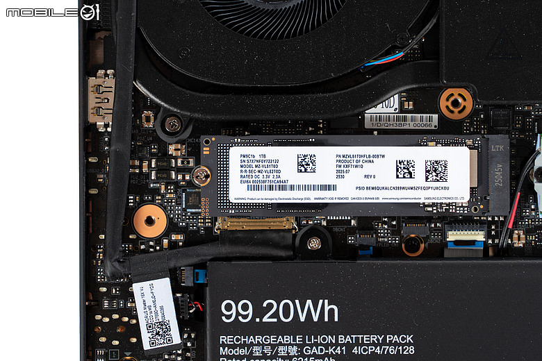 GIGABYTE AORUS MASTER 16 AM6J｜今年最超值 16 吋 RTX 5090 電競機皇？