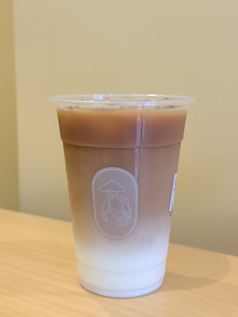【開箱】最近超紅的藍衫茶所！分享幾款不踩雷必點推薦。