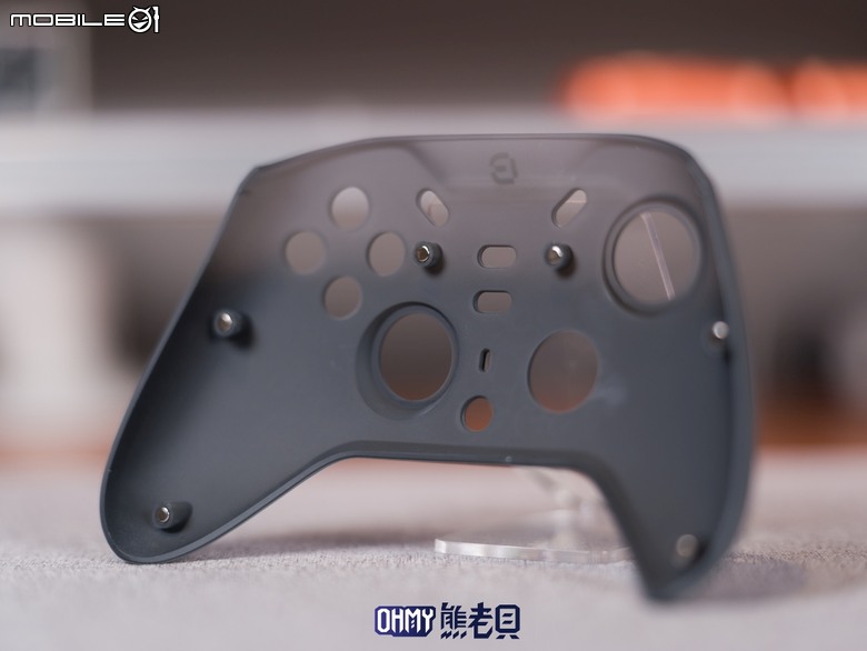 雙按鈕配置、多平台通用 Bteam Specter 沛影 無線遊戲手把