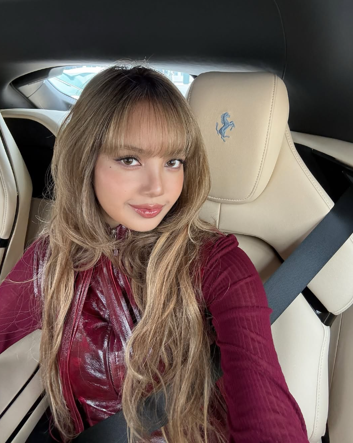 獨家爆料:斷開 LVMH 豪門!Lisa 狂砸千萬喜提「手排老馬」Ferrari Testarossa,是心碎宣洩還是向歐洲「老錢階層」遞交的終極戰書?