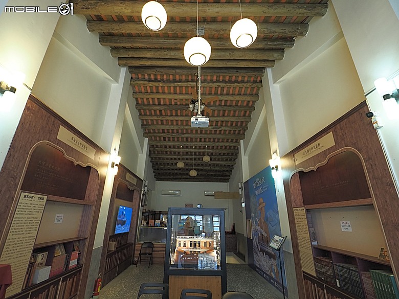 新芳春行、波麗路餐廳、黑美人大酒家、大千百貨、渭水驛站，還有美味吐司PILLO Bakery & café及好吃的大稻埕魯肉飯 — 2026初夏之大稻埕散策 東段 — 延平北路二段兩側及東側