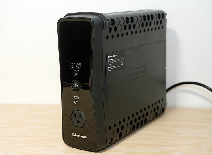 CyberPower GX150C2M 開箱：首款內建 RGB 燈效的「電競風 UPS」，守護遊戲玩家的頂規硬體！