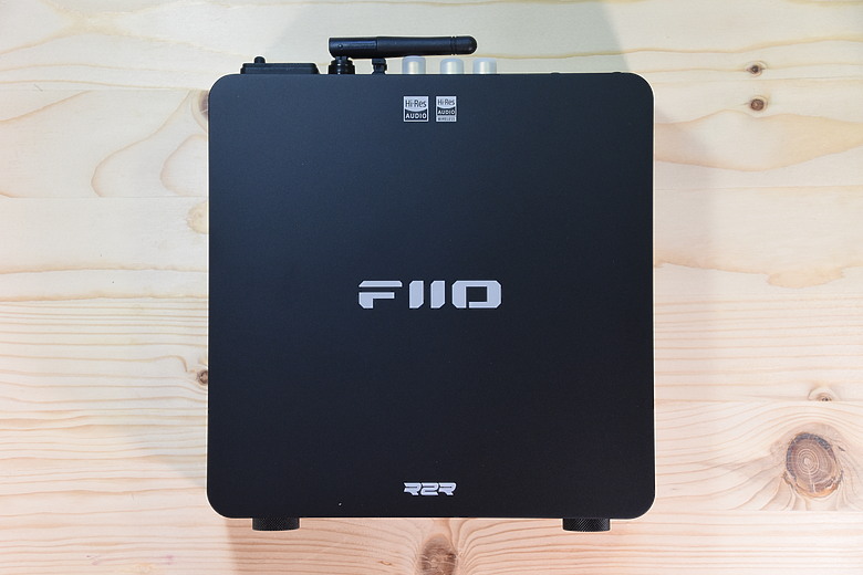 點我看大圖 FIIO BR15 R2R Hi-Fi 藍牙音訊接收器 ~ 讓你的音響無界限