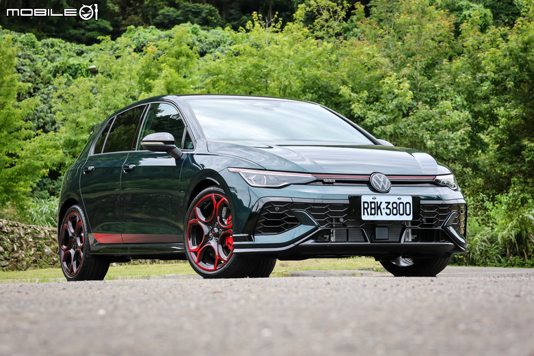 Volkswagen Golf GTI Edition 50 試駕｜全面升級還具有收藏價值、更能享受人車一體的快感！