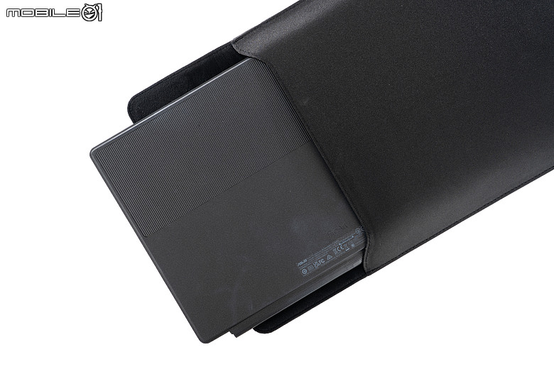 ASUS ProArt PZ14 (HT7407) 體驗｜尺寸更大、效能翻倍的隨身 AI 工作站！