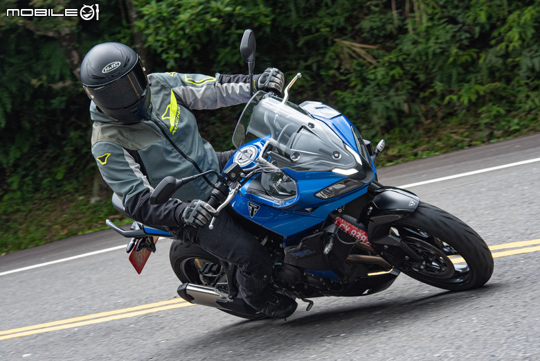 點我看大圖 Triumph Tiger Sport 800試駕報告|扭力元神回歸,直覺駕馭快樂加倍!