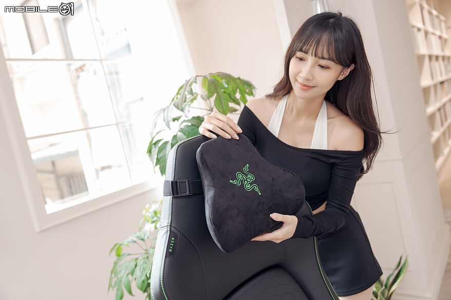 Razer Iskur V2 NewGen 開箱體驗|具備多樣可調+腰部支撐系統的人體工學電競椅