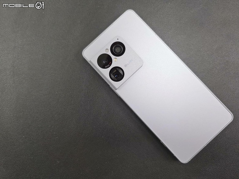 再還手機之前~ Xperia 1 VIII 試用簡單分享