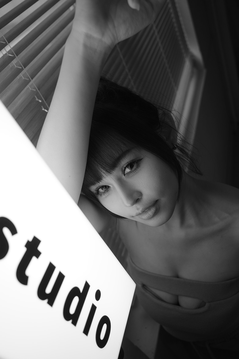 RICOH GR IV Monochrome 評測報告｜以純粹光影、譜寫口袋裡的黑白詩篇！