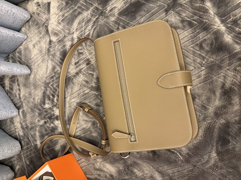 冷門寶藏還是工藝天花板？Hermès Équipier大象灰，越看越上癮的法式高級感