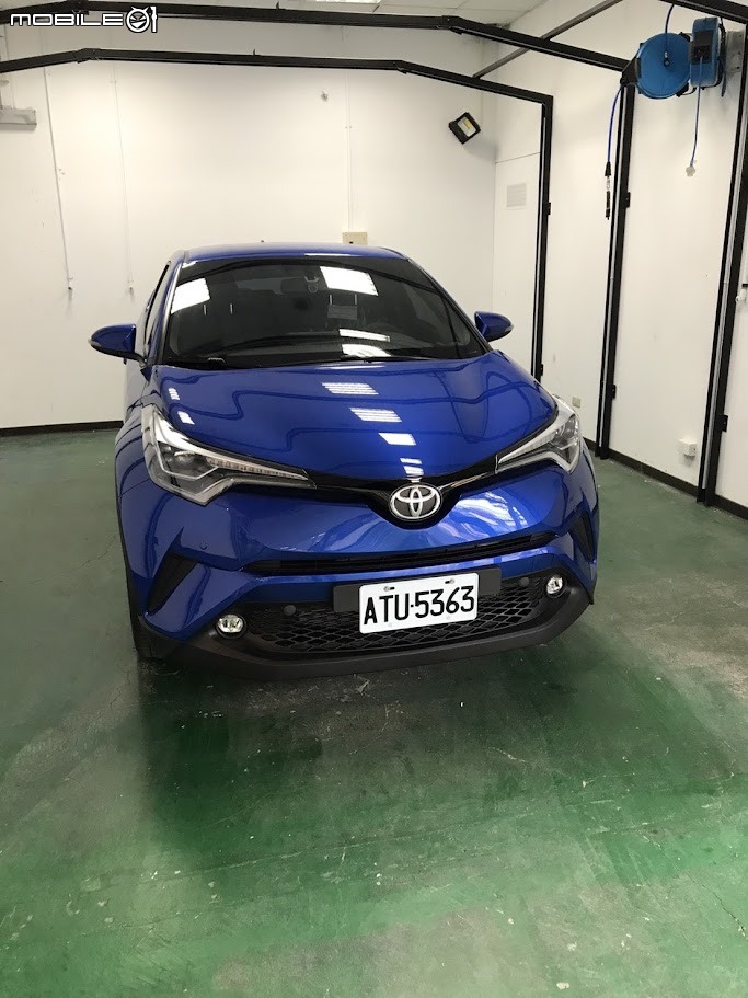 再見了，我的小藍：一部 Toyota C-HR 與我們家的九年時光