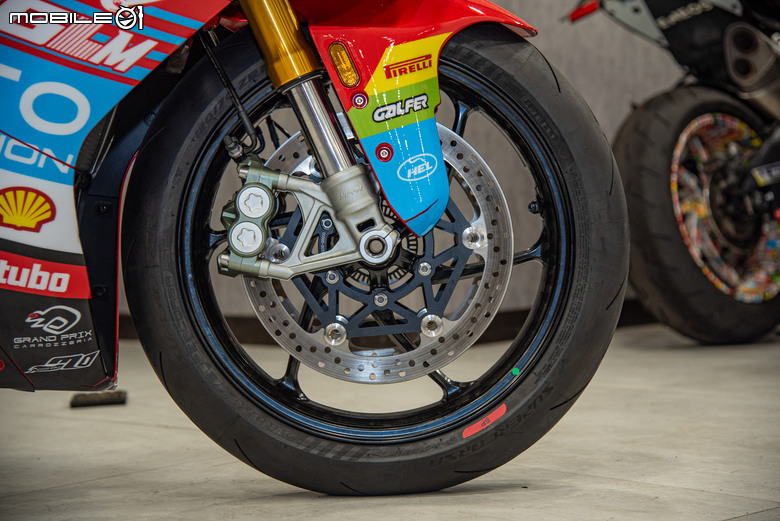 張雪機車 ZXMOTO 820RR實車開箱｜來自中國的三缸戰鬥機！WSBK SSP賽事當紅炸子雞！