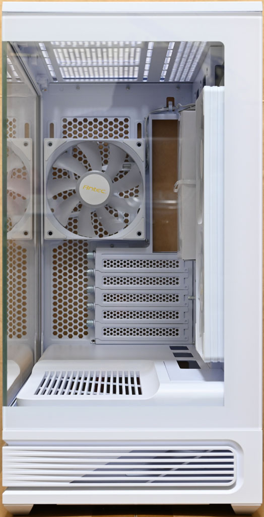 點我看大圖 ANTEC C2M ARGB機殼開箱