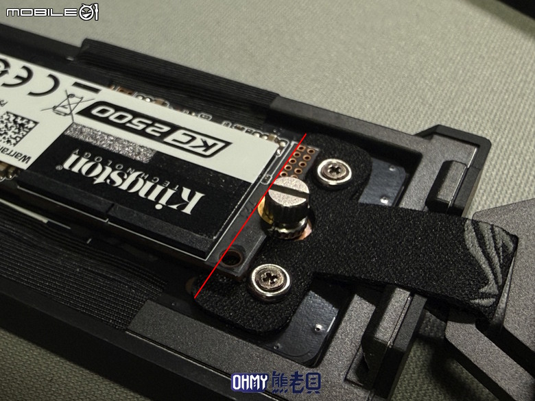 速度、外型再進化！ROG Strix Aiolos SSD外接盒