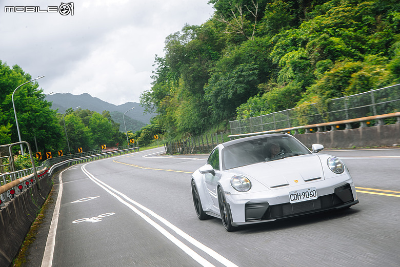 Porsche 911 GT3 with Touring Package試駕｜藏起尾翼，藏不住實力！