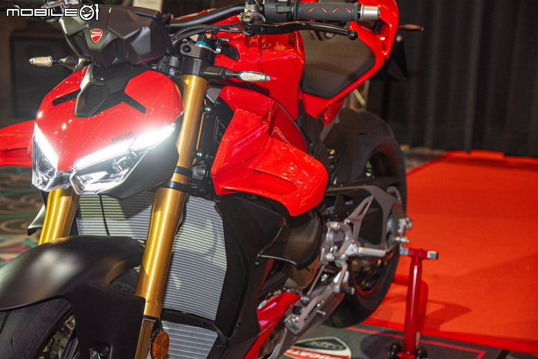 點我看大圖 DUCATI Panigale V4 S、Streetfighter V4 S國內正式發表!最新最強賽道科技開價196.8萬、158.8萬起!同場加映三色版、Lamborghini聯名版