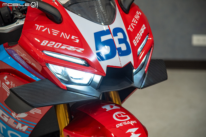 張雪機車 ZXMOTO 820RR實車開箱｜來自中國的三缸戰鬥機！WSBK SSP賽事當紅炸子雞！