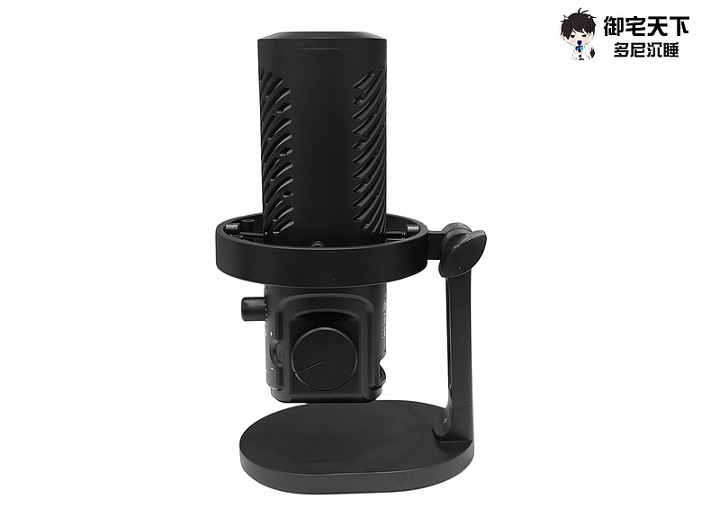 開箱｜FANTECH MCX04 USB 電容式 RGB 麥克風 - 入門到中階玩家需求一次到位，2 千內有找的電腦麥克風！