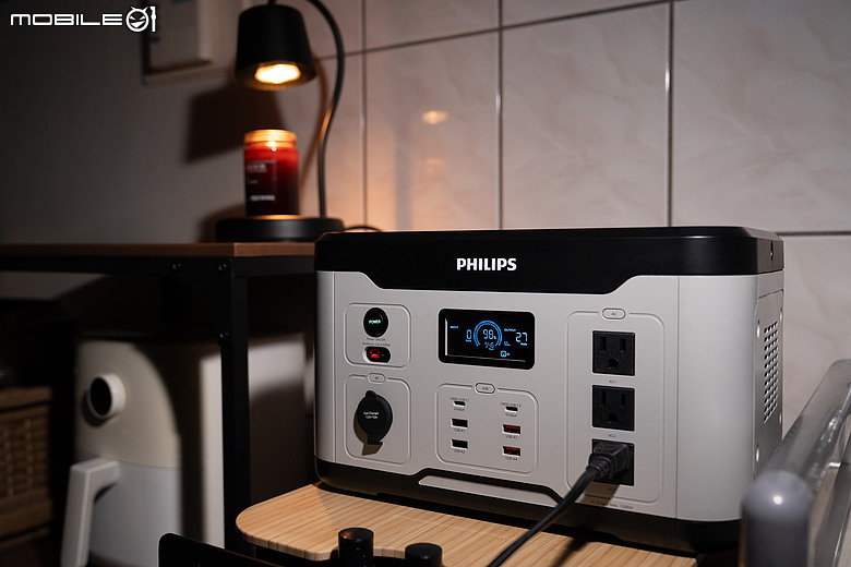 PHILIPS 1+n 儲能行動電源開箱實測｜1200W 大功率輸出，露營、外拍、居家備電都能彈性擴充