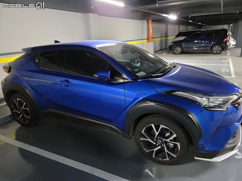 再見了，我的小藍：一部 Toyota C-HR 與我們家的九年時光