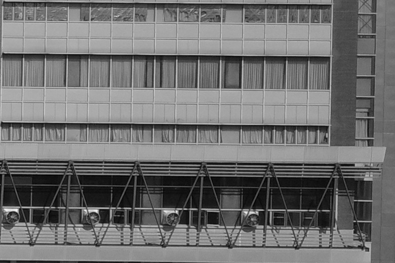 RICOH GR IV Monochrome 評測報告｜以純粹光影、譜寫口袋裡的黑白詩篇！