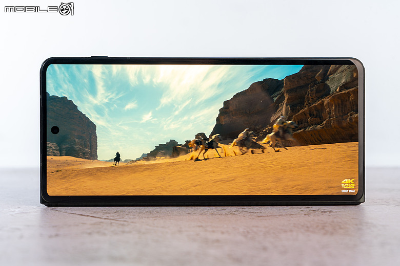 motorola razr fold｜首款大摺初試鋒芒，極致手寫體驗解放創作潛力！