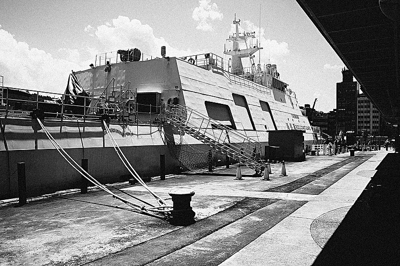 RICOH GR IV Monochrome 評測報告｜以純粹光影、譜寫口袋裡的黑白詩篇！