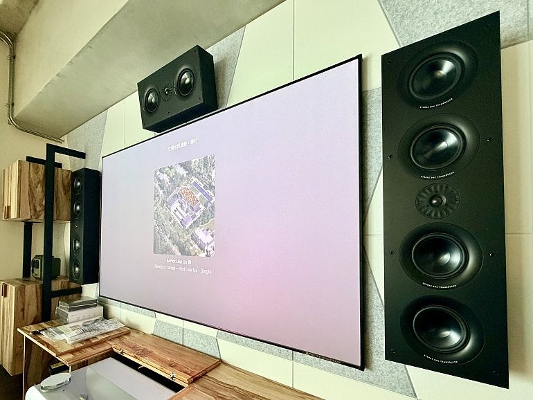 點我看大圖 「買進美好生活!」榮幸參訪實踐精緻C/P精神美宅客廳Starke Sound 5.1.2多聲道系統!