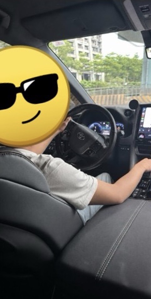 為什麼有些車明明很豪華，卻總被說「司機感」很重？