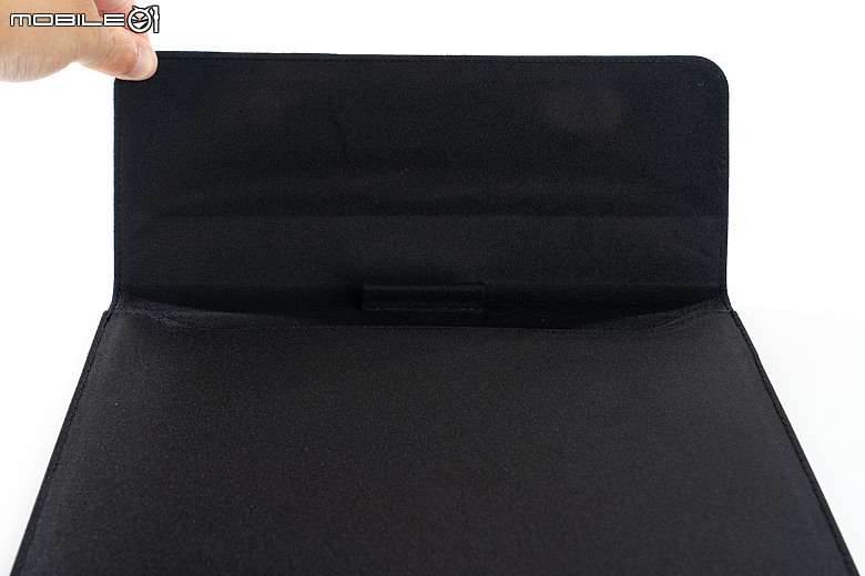 ASUS ProArt PZ14 (HT7407) 體驗｜尺寸更大、效能翻倍的隨身 AI 工作站！
